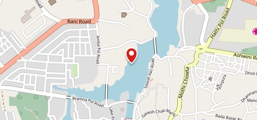 La Marina Bistro (Rooftop Lakeview Restaurant) on map